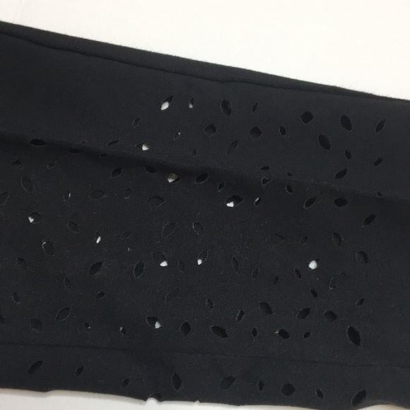 NEW- Black Eyelet Leggings Sz 14/16 - Picture 4 of 8